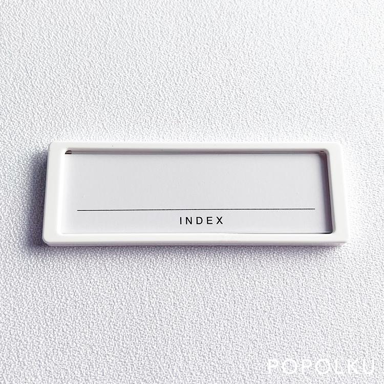 フレームが付いたシンプルなラベルホルダー